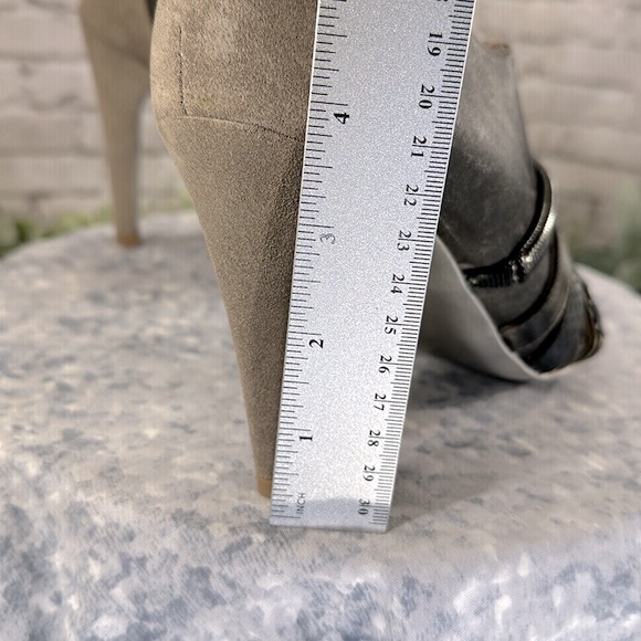 Diesel Palma Fossil Taupe Pewter Open Toe Suede/Satin Bootie Heels WMS 7M✨EUC✨ - Picture 10 of 11